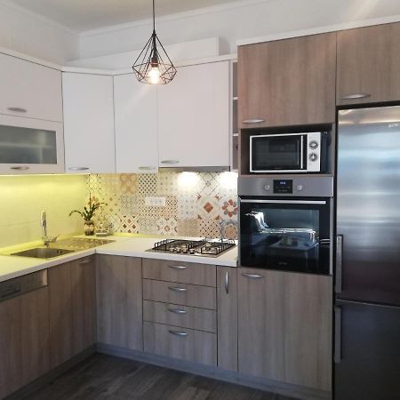 ホテル Apartman Komadina マカルスカ エクステリア 写真