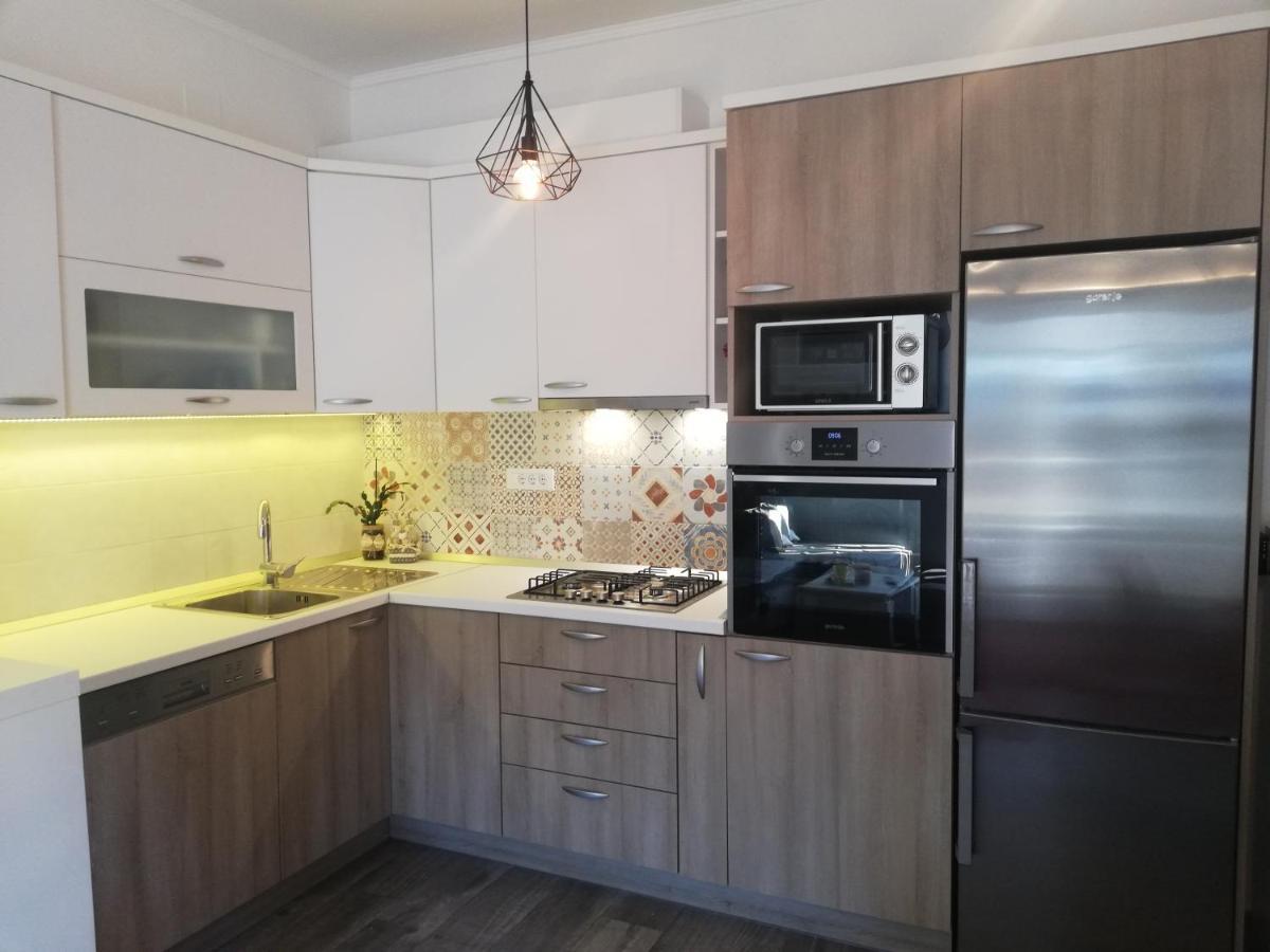 ホテル Apartman Komadina マカルスカ エクステリア 写真
